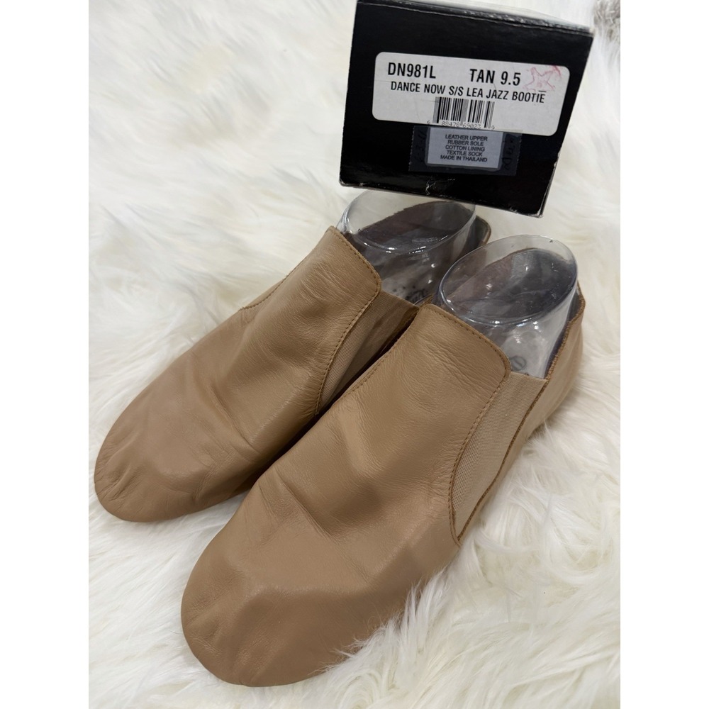 Dance Now Jazz Shoes Womens 9.5 Tan Leather Slip On Jazz Booties DN981L
